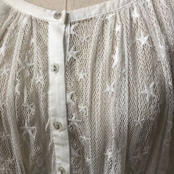 Anthro Akemi + Kin White Star Bell Sleeve Top S - Picture 6 of 11